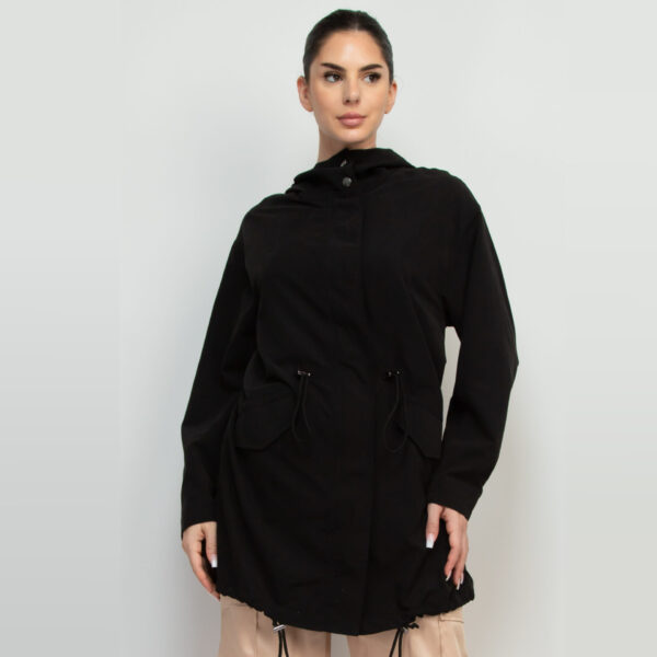 IRIS-HMJ21264 / PARKA LIGERA CON CAPUCHA / PAQUETE 6 PZAS: $457 C/PZA - PAQUETE 24 PZAS: $372 C/PZA - Imagen 7