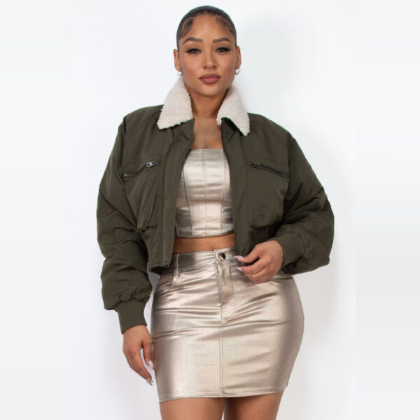 IRIS-IJ99407/ CHAMARRA CROP ESTILO BOMBER / PAQUETE 6 PZAS: $494 C/PZA - PAQUETE 24 PZAS: $401 C/PZA - Imagen 4